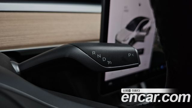 Tesla Model Y 2021 — photo 12