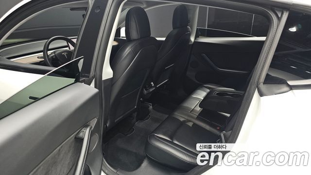 Tesla Model Y 2021 — photo 18