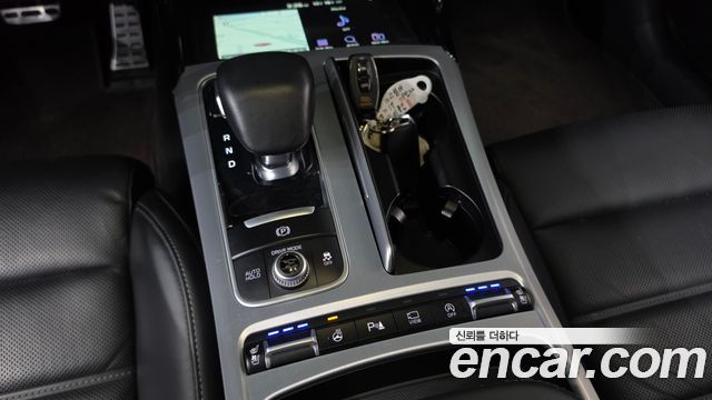 Kia Stinger 2018 — photo 12