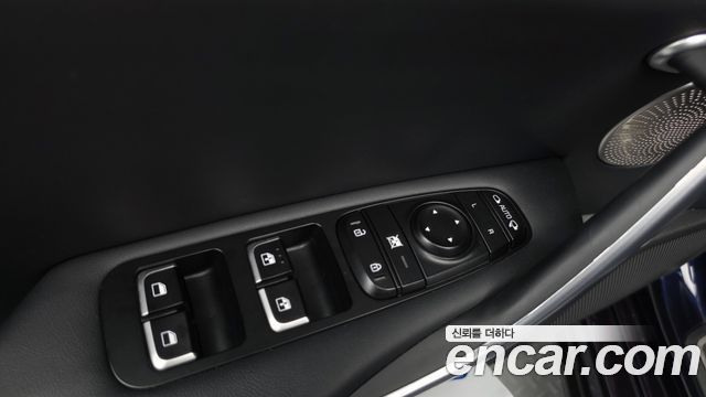 Kia Stinger 2018 — photo 26