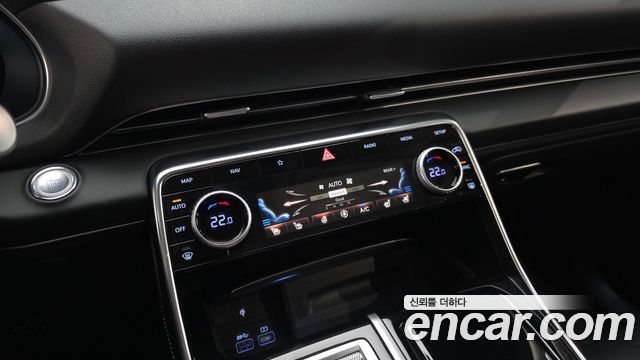 Genesis GV80 2023 — photo 23