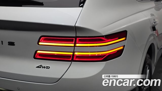Genesis GV80 2023 — photo 9