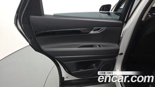 Genesis GV80 2023 — photo 15