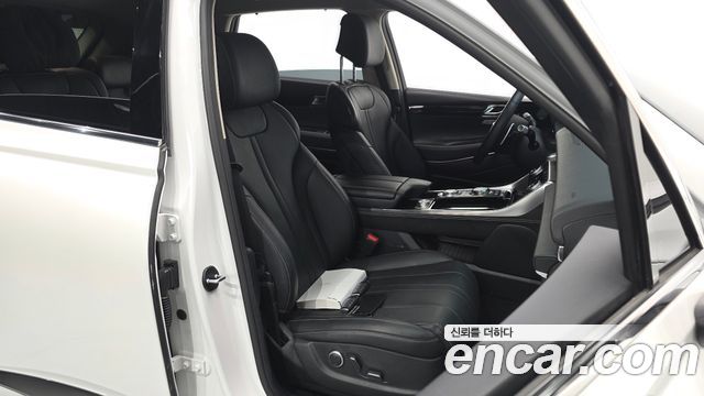 Genesis GV80 2023 — photo 16
