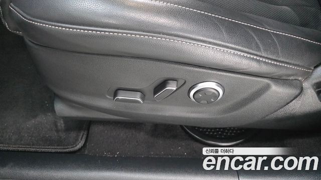 Genesis GV80 2023 — photo 33