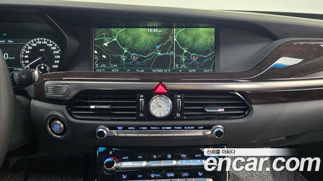 Genesis EQ900 2017 — photo 15