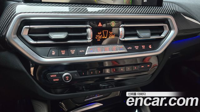 BMW X4M 2022 — photo 24