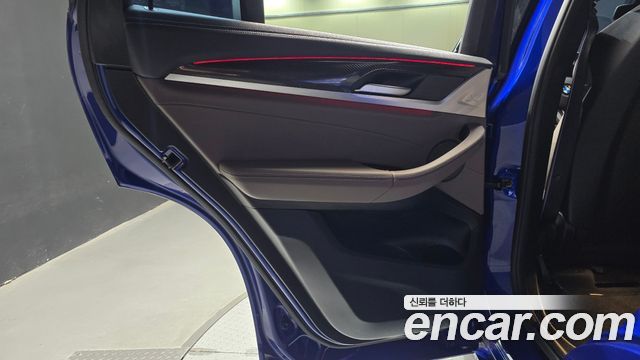 BMW X4M 2022 — photo 15