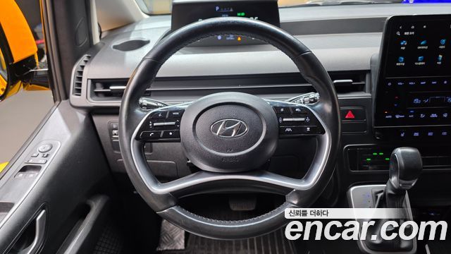 Hyundai Staria 2022 — photo 19