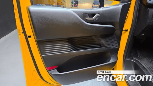 Hyundai Staria 2022 — photo 14