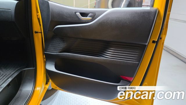 Hyundai Staria 2022 — photo 15