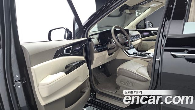 Kia Canival 2021 — photo 10