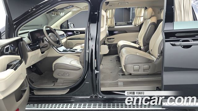 Kia Canival 2021 — photo 11