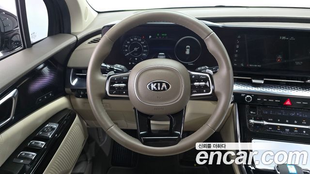 Kia Canival 2021 — photo 12