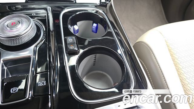 Kia Canival 2021 — photo 20