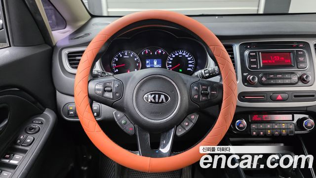 Kia Carens 2014 — photo 12