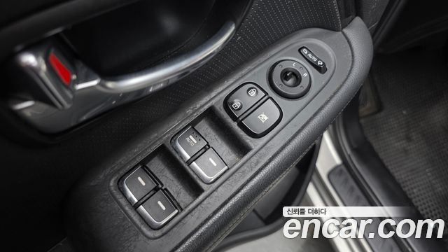 Kia Carens 2014 — photo 13
