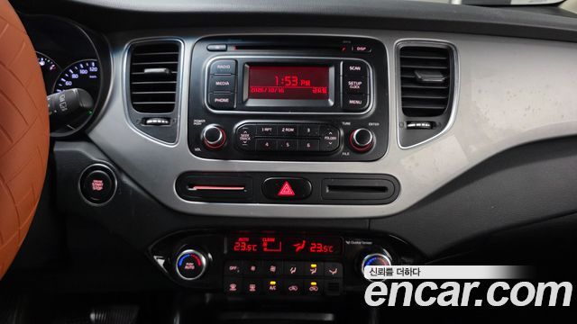 Kia Carens 2014 — photo 19