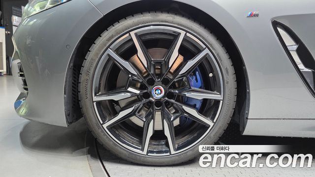 BMW 8-Series 2022 — photo 5