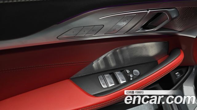 BMW 8-Series 2022 — photo 28