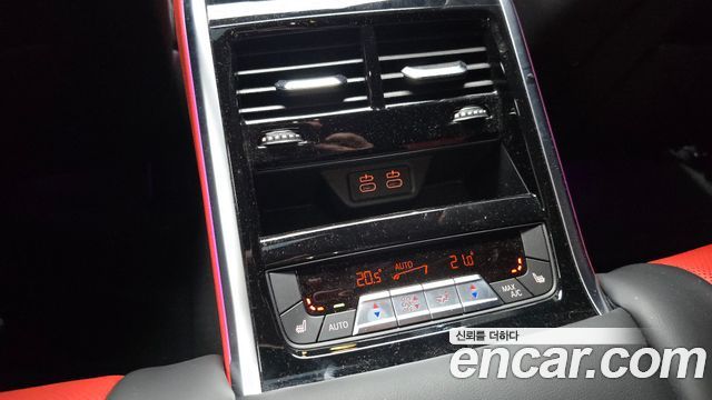 BMW 8-Series 2022 — photo 29