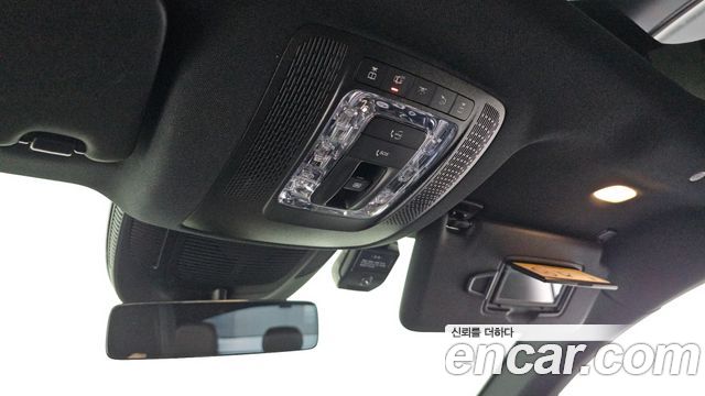 Mercedes-Benz GLE-Class 2021 — photo 17