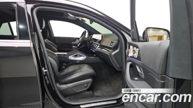 Mercedes-Benz GLE-Class 2021 — photo 18