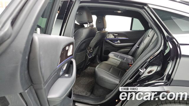 Mercedes-Benz GLE-Class 2021 — photo 19