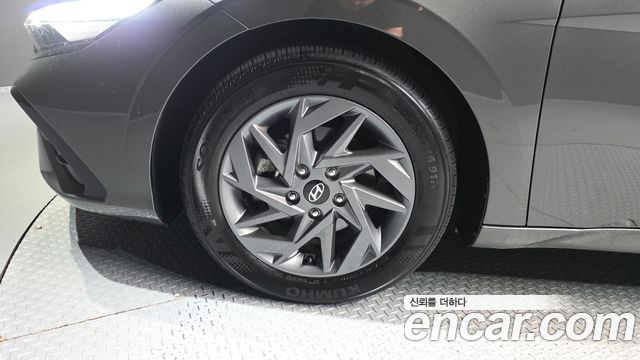 Hyundai AVANTE 2024 — photo 5