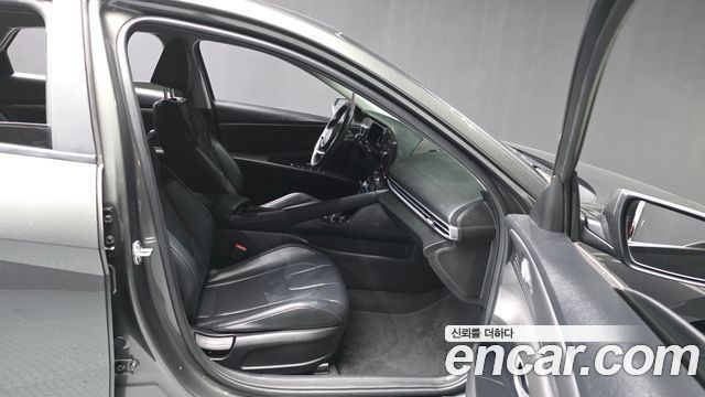Hyundai AVANTE 2024 — photo 17