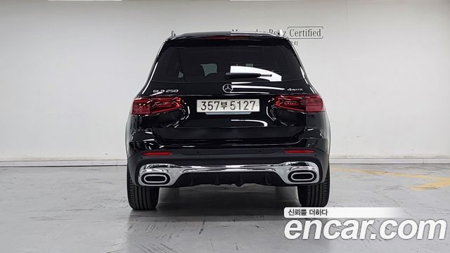 Mercedes-Benz GLB-Class 2026 — photo 4
