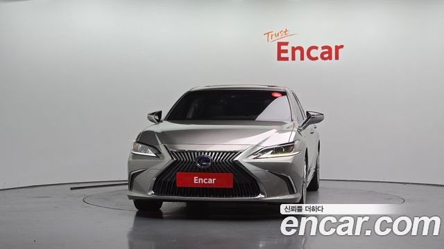 Lexus ES 2021 — photo 3
