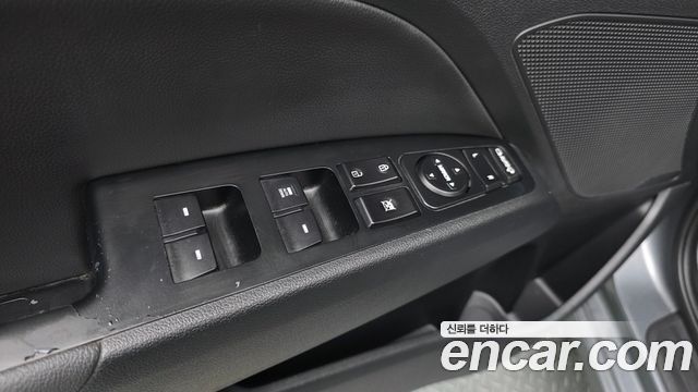 Hyundai AVANTE 2018 — photo 17