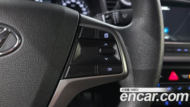 Hyundai AVANTE 2018 — photo 30