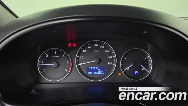 Hyundai Starex 2017 — photo 8