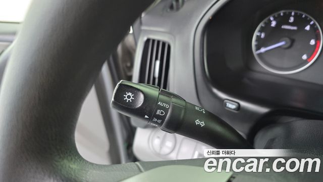Hyundai Starex 2017 — photo 20