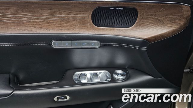 Genesis G90 2022 — photo 27