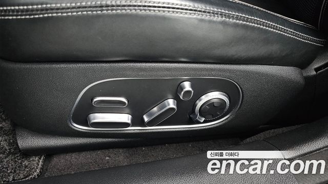 Genesis G90 2022 — photo 31
