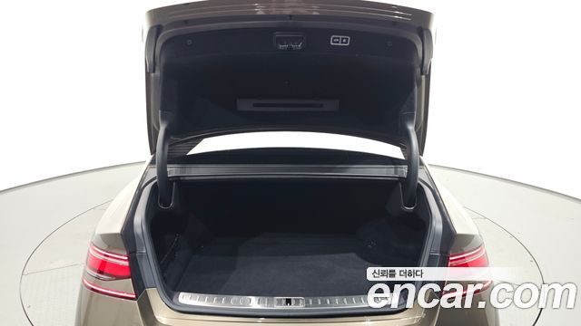 Genesis G90 2022 — photo 35