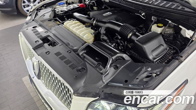 Lincoln Navigator 2022 — photo 6