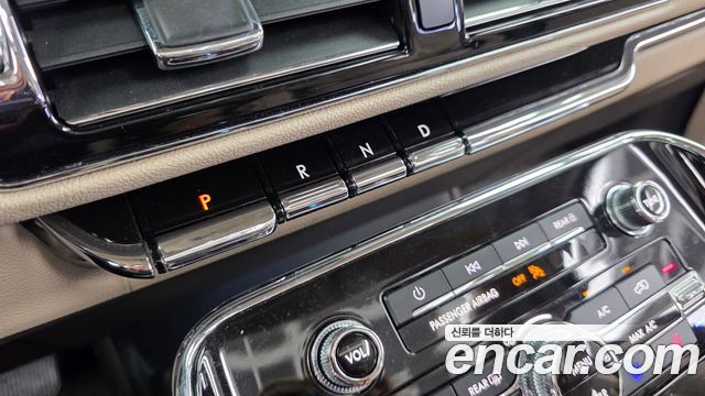 Lincoln Navigator 2022 — photo 12