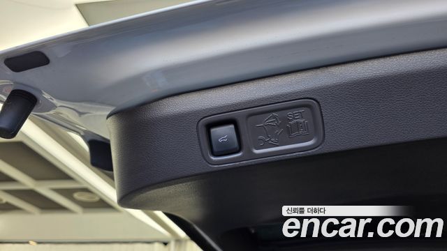 Lincoln Navigator 2022 — photo 28