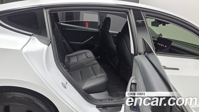 Tesla Model 3 2025 — photo 12