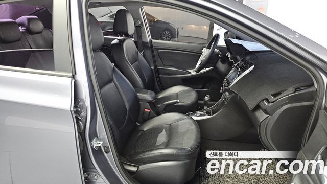 Hyundai Accent 2016 — photo 13