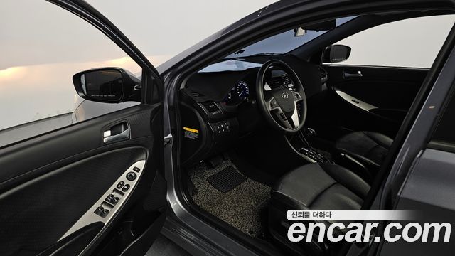 Hyundai Accent 2016 — photo 17
