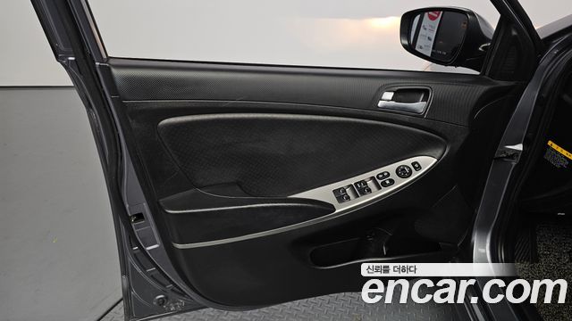 Hyundai Accent 2016 — photo 14