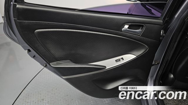 Hyundai Accent 2016 — photo 15