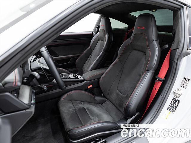 Porsche 911 2025 — photo 10