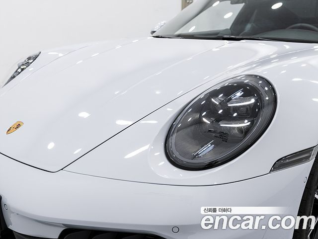 Porsche 911 2025 — photo 11