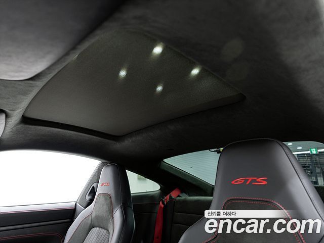 Porsche 911 2025 — photo 16